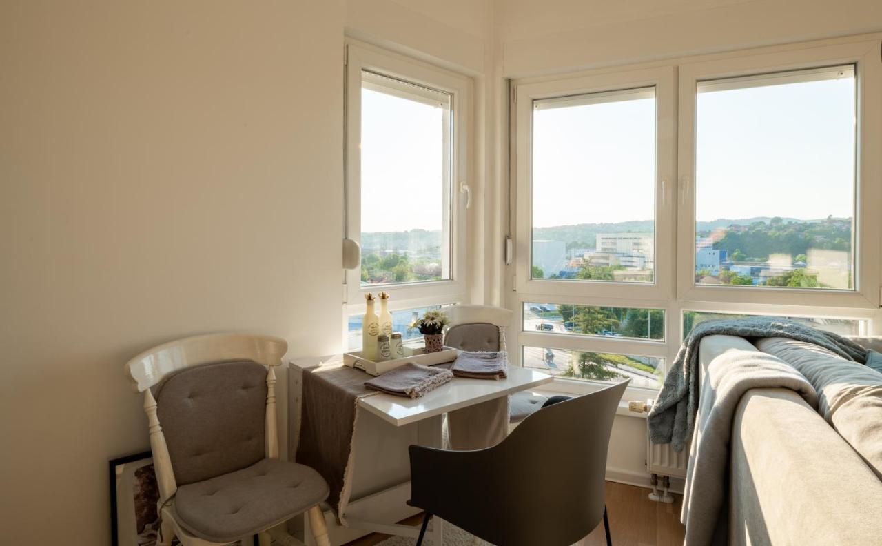Vesta Apartment Tuzla - Across Bcc Shopping Mall ภายนอก รูปภาพ