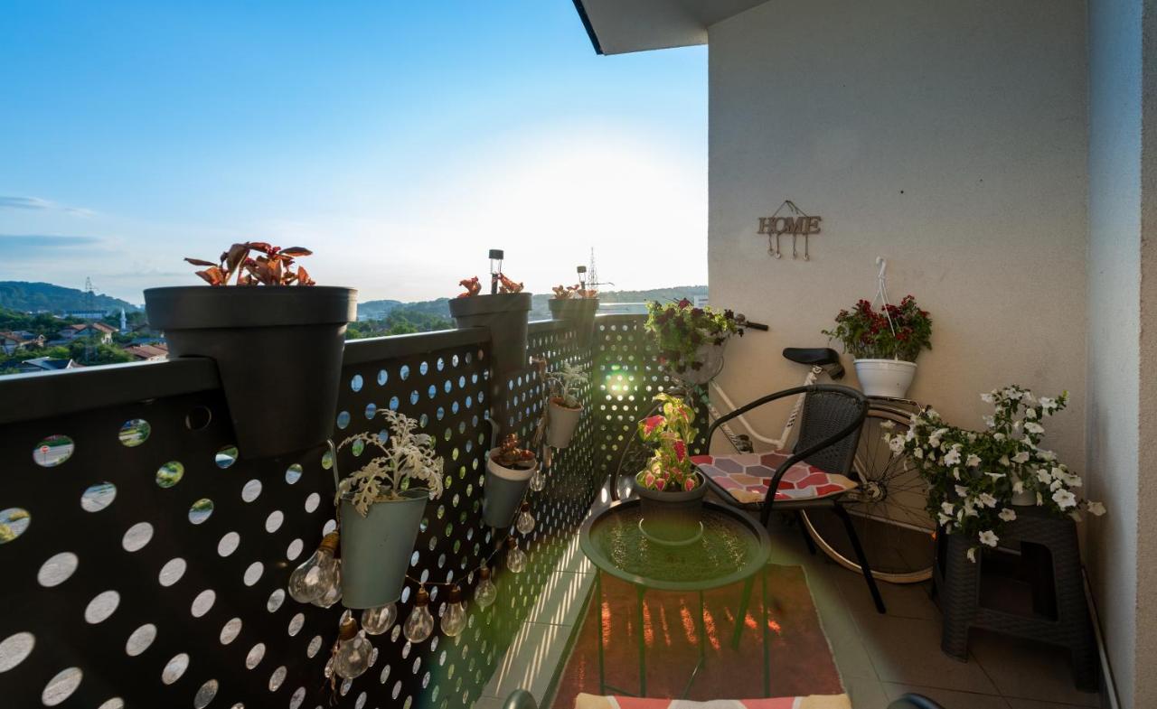 Vesta Apartment Tuzla - Across Bcc Shopping Mall ภายนอก รูปภาพ