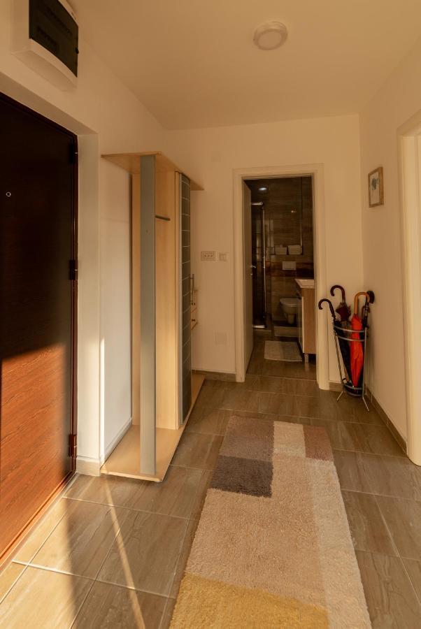 Vesta Apartment Tuzla - Across Bcc Shopping Mall ภายนอก รูปภาพ