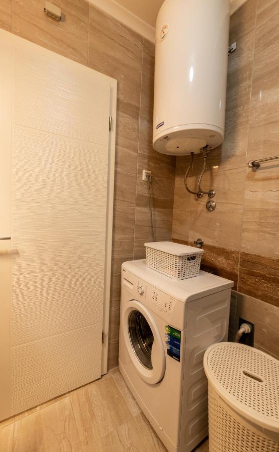 Vesta Apartment Tuzla - Across Bcc Shopping Mall ภายนอก รูปภาพ