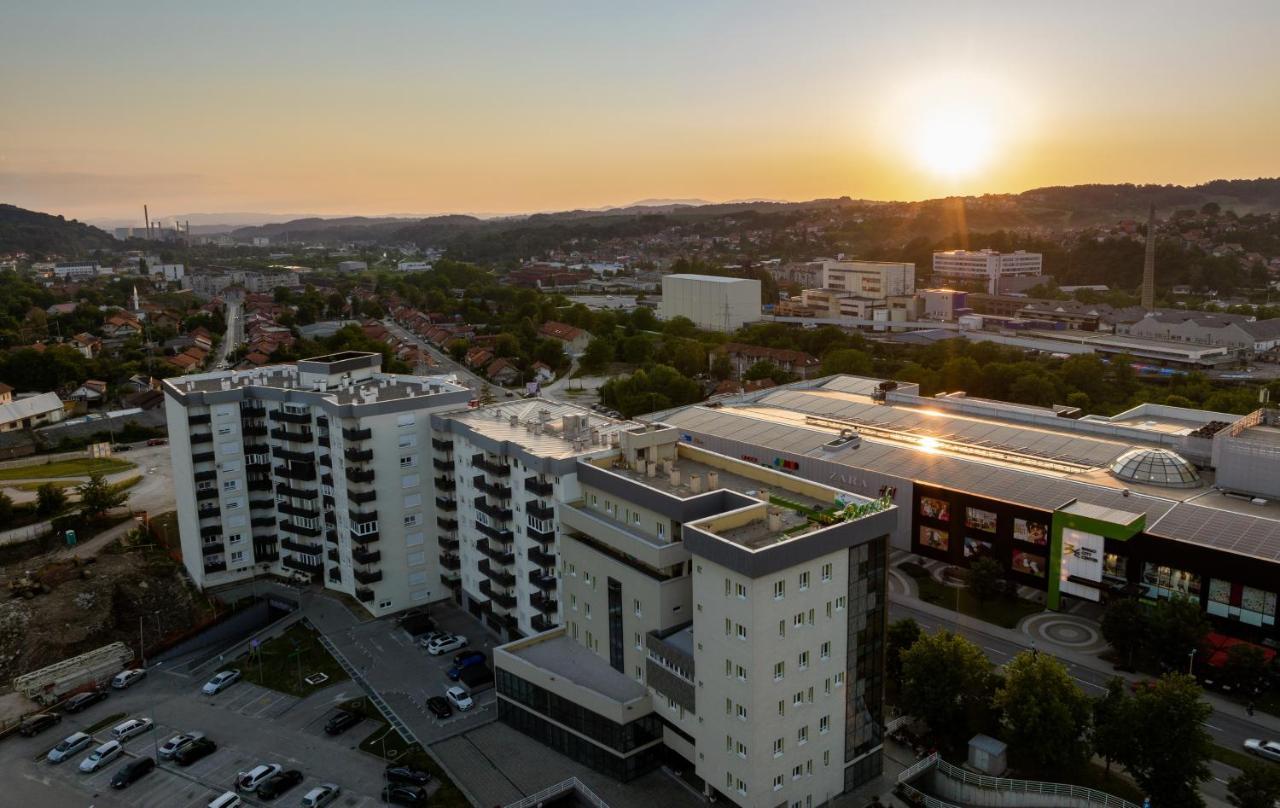 Vesta Apartment Tuzla - Across Bcc Shopping Mall ภายนอก รูปภาพ